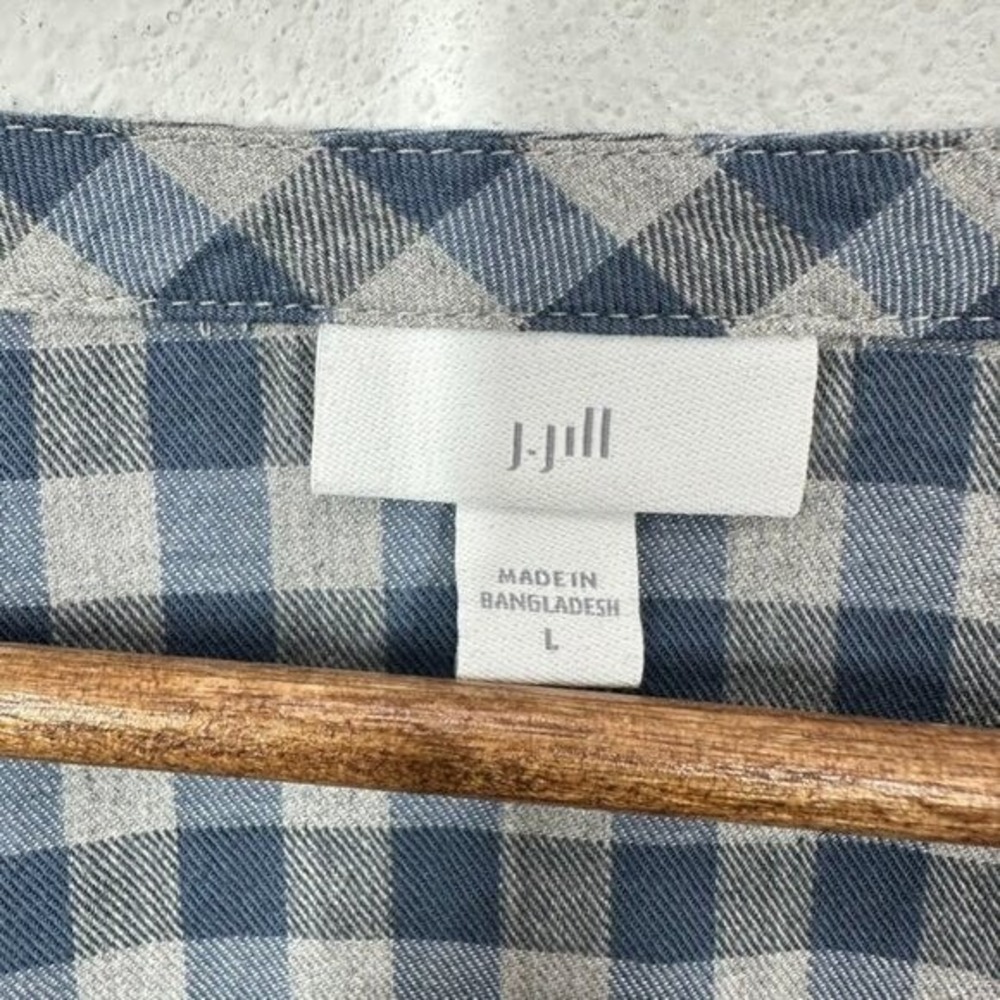 J. Jill Size Large Blue Grey Checkered V Neck Popover Blouse Cozy Casual Fall - Picture 2 of 10